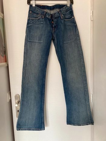 Jeans Levi’s modèle 518 taille W 30 / L 34