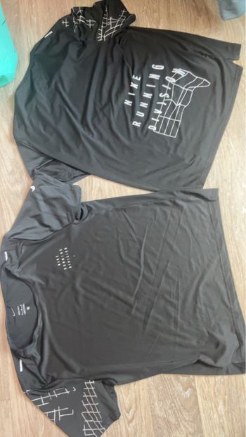 T-shirt Nike division noir 