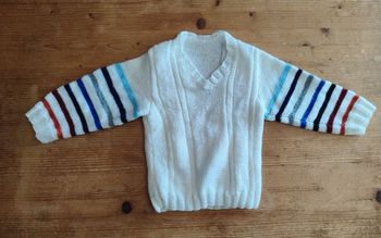 Pull col V tricoté fait main - 3/4 ans - TBE