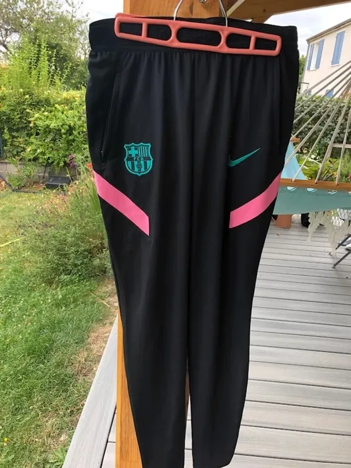 Jogging NoirNIKE Homme Dri fit pantalon FCB S·Très bon état·FCB S·Très bon état·Nike