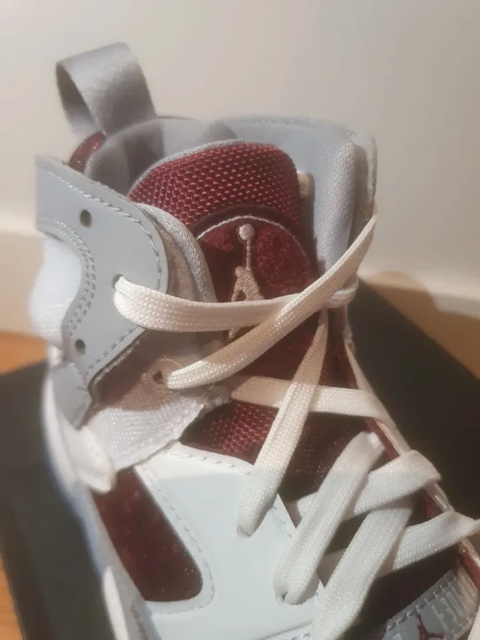 Nike Jordan (38.5) - photo numéro 2