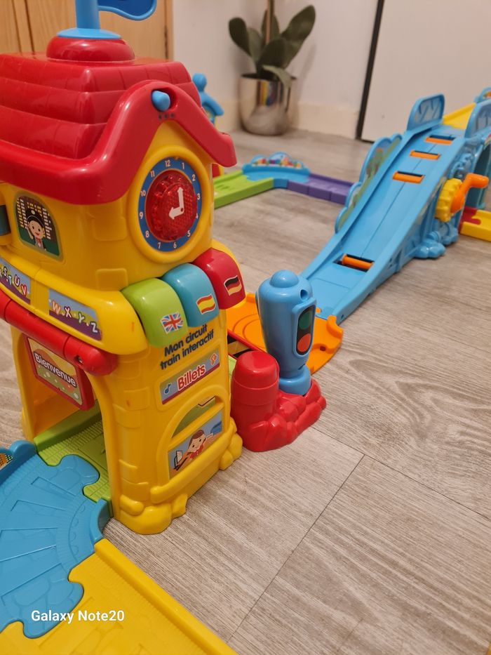 Circuit train Tut Tut bolide vtech - photo numéro 3