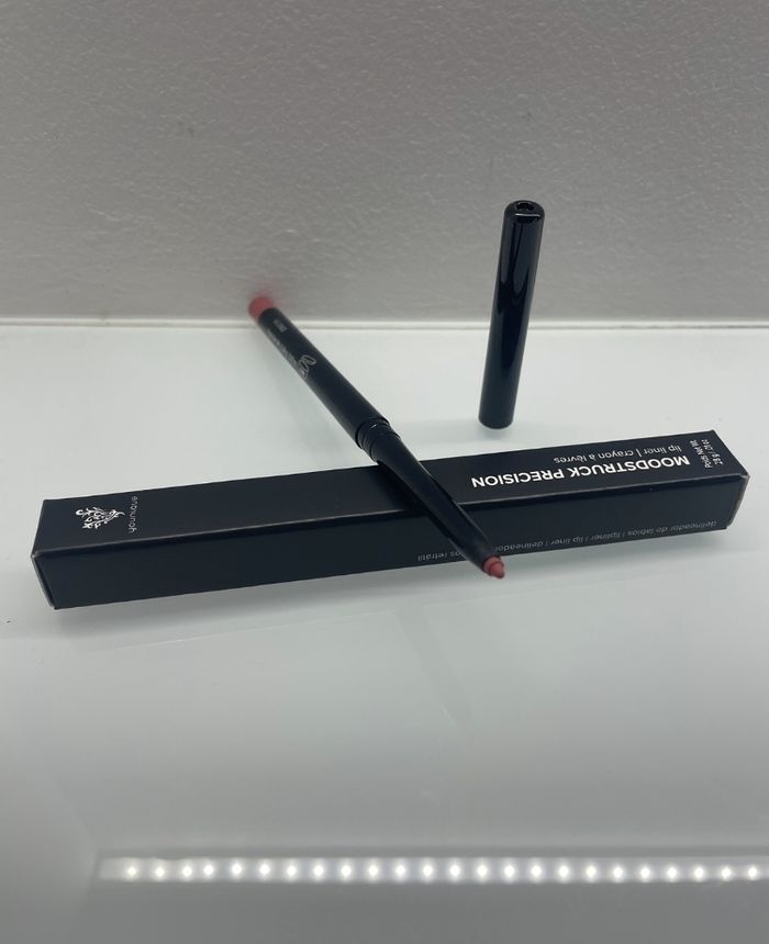 Crayon lèvres Patience Younique - photo numéro 3