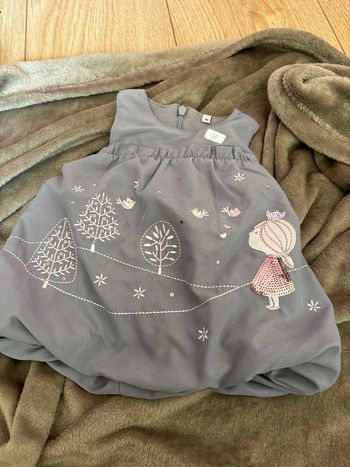 Rose gris