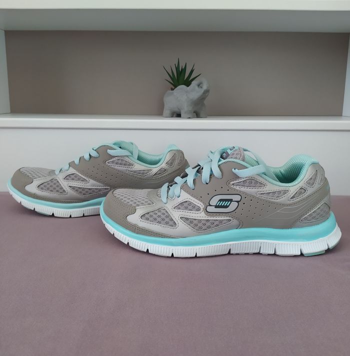 Baskets Skechers état neuf - photo numéro 2