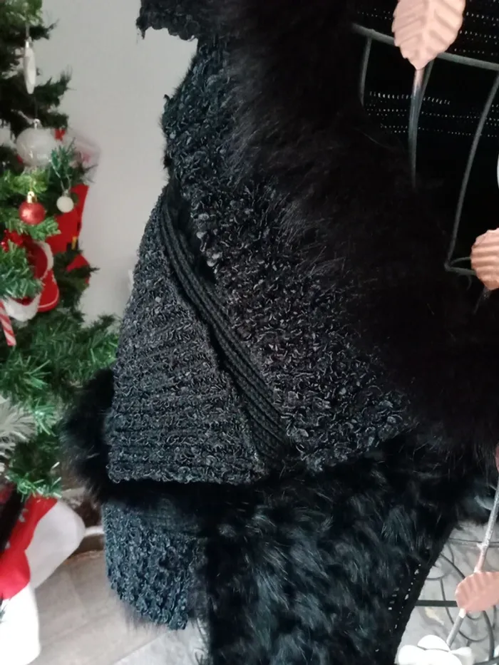 Gilet sans manches style cape - photo numéro 3