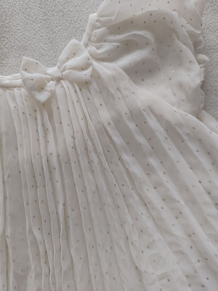 🌸 Robe - Taille 4 ans 🌸 - photo numéro 2