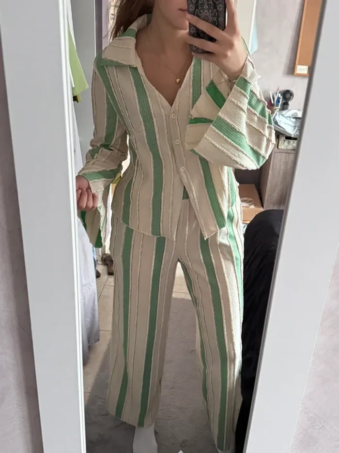 Ensemble Shein rayé vert et blanc