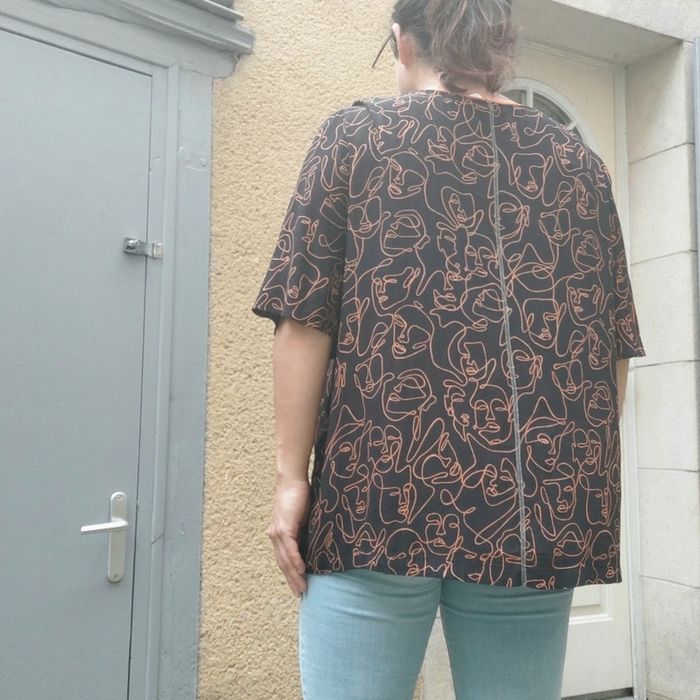 T-shirt taille 44 - photo numéro 4