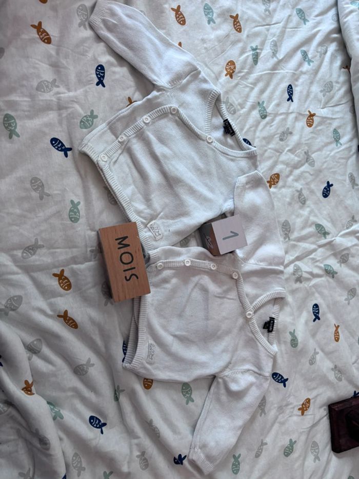 2 brassières 1 mois