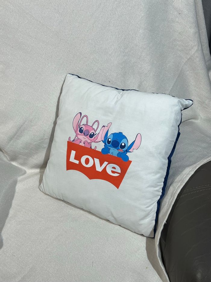 Coussin stitch love