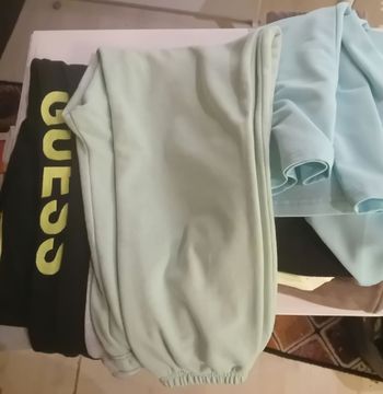 Lot de vêtements de sport
