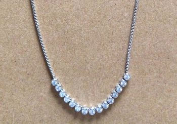 Collier avec zyrconium magnétique