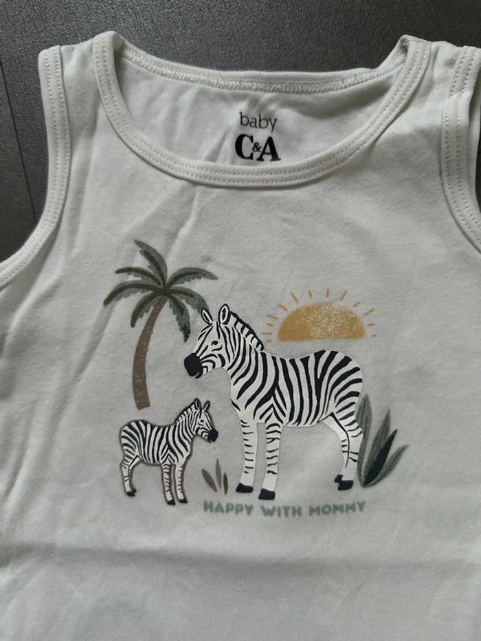 Lot bodies 6 mois - photo numéro 3