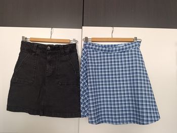 Lot de 2 jupes Fille taille 12 - 13 ans