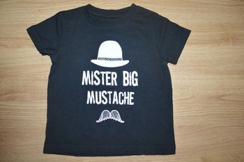 Tee shirt manches courtes In Extenso 3 ans Big moustache