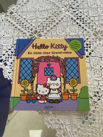 Hello Kitty : En visite chez Grand-mère