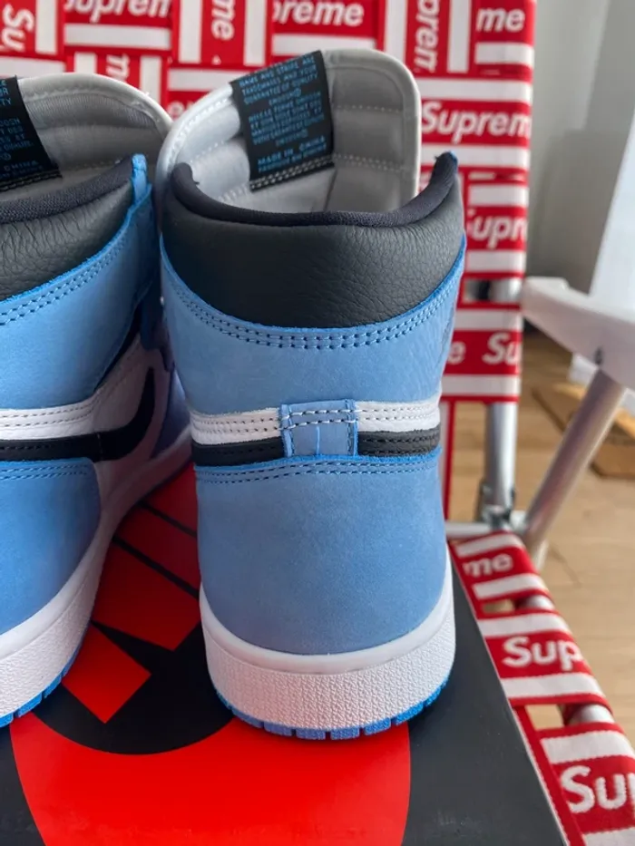 Jordan 1 Retro High OG University Blue - photo numéro 9