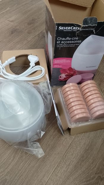 Chauffe cire et accessoires neuf