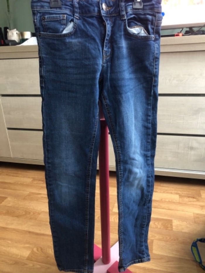 Jean 12 ans