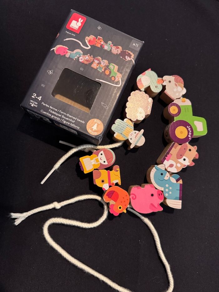 Perles en bois à enfiler la ferme Janod