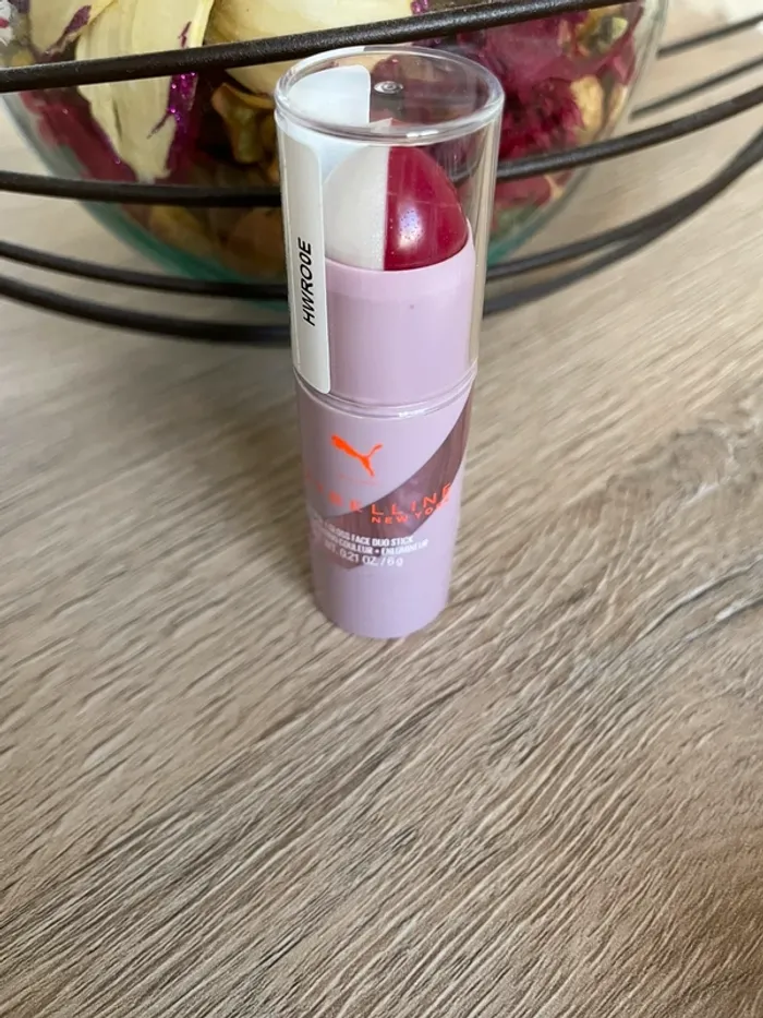 Color + gloss face duo stick Puma Maybelline