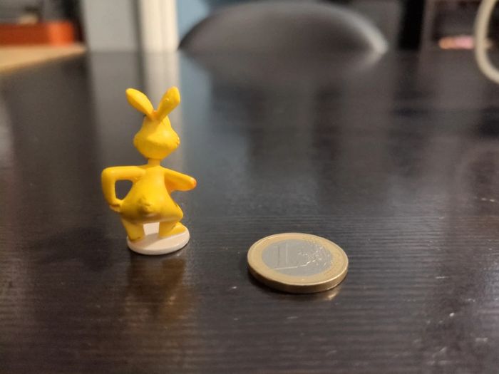 Figurine coco lapin Winnie l'ourson - photo numéro 2