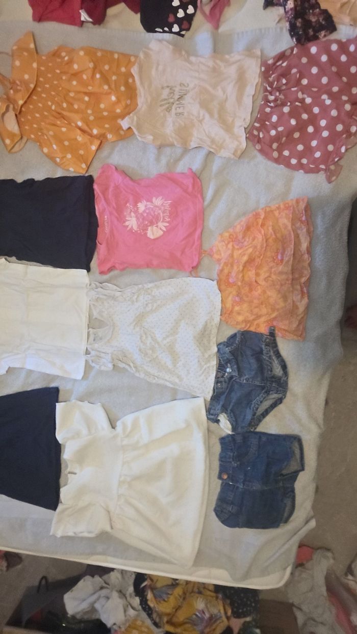 Gros lot de vêtements fille 12m été - photo numéro 6