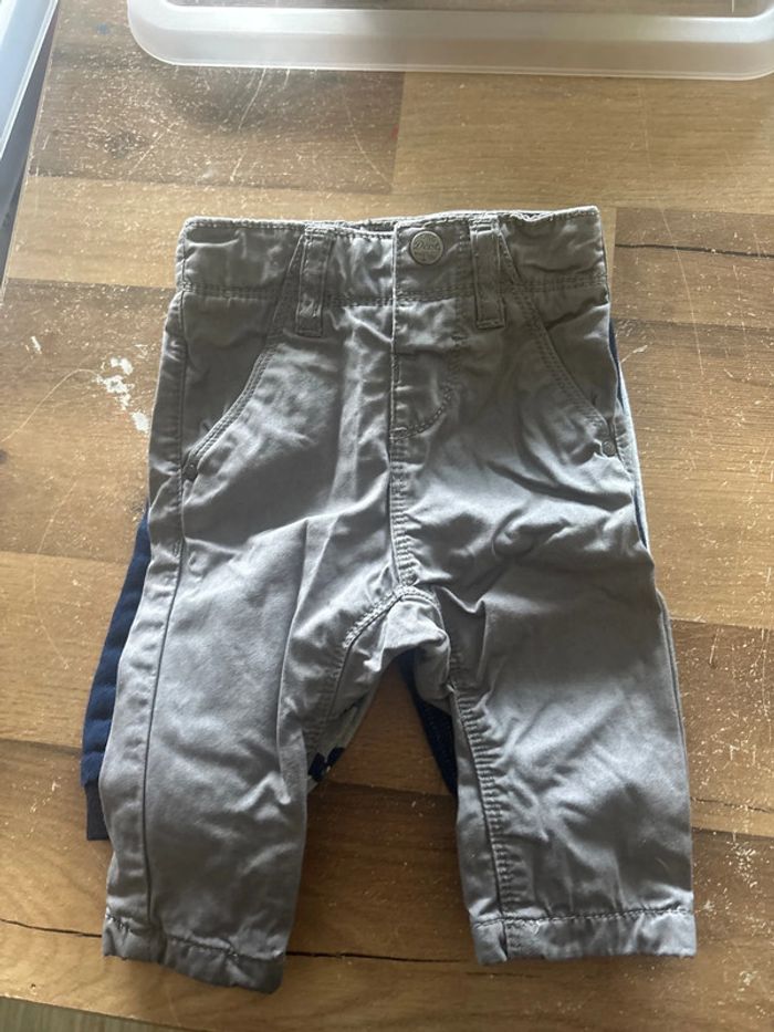 Lot pantalon 3 mois - photo numéro 4
