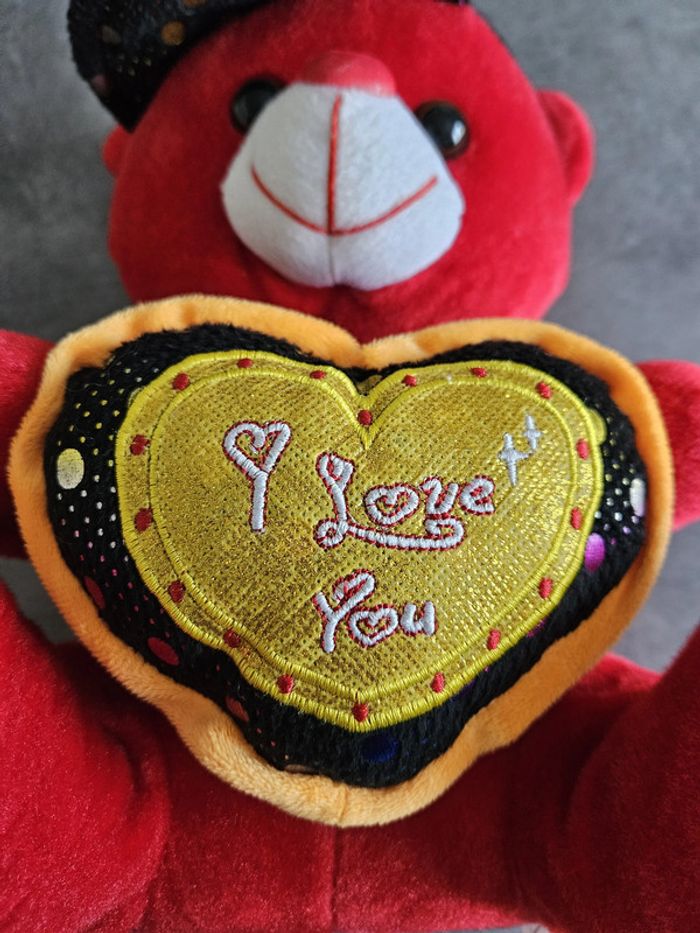 Grand et gros ours en peluche rouge avec coeur 30cm (NEUF) - photo numéro 5