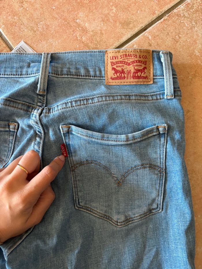 Jean levis bleu 312 - photo numéro 4