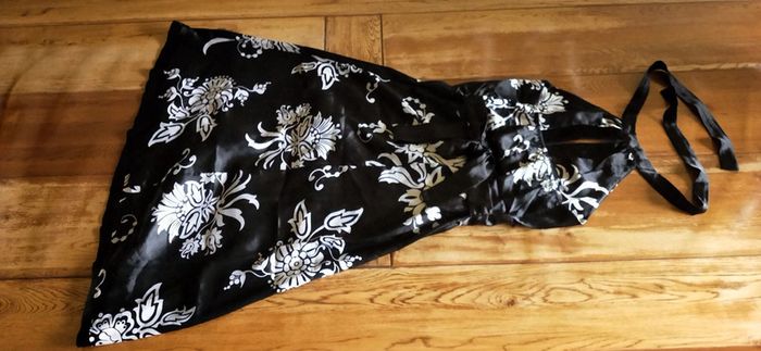 Robe habillée dos nu - photo numéro 4