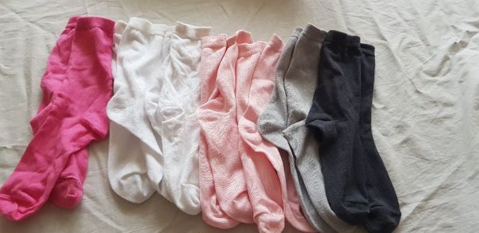 Lot 8 paires chaussettes filles 6/ 8 ans