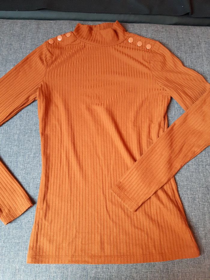 Vends tee-shirt à manches longues