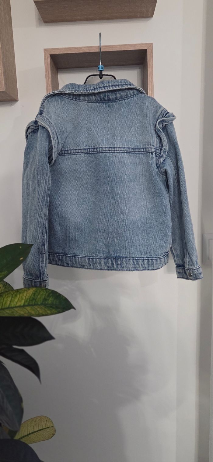 Veste en jean 4 ans fille en très bon etat - photo numéro 4