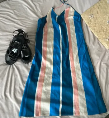 Robe effet, satinée H&M taille L bicolore