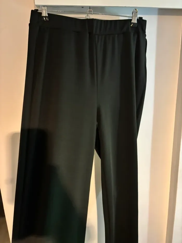 Pantalon noir fluide T XL – très bon état - photo numéro 2