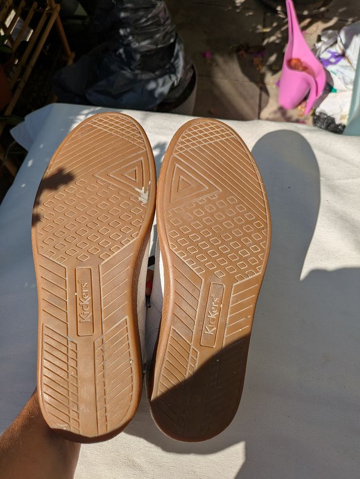 Baskets basses cuir  kickers 42 - photo numéro 5