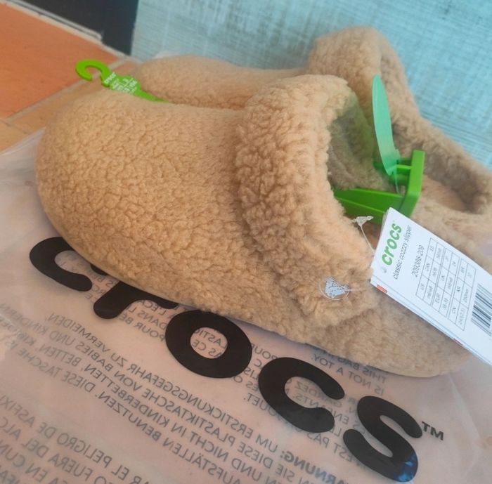 Crocs cozzy skipper 38 39 Neuf