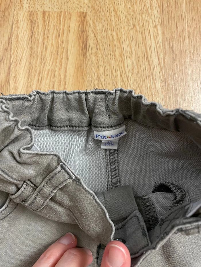 Jean 3 mois petit bisou - photo numéro 3