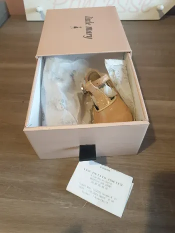 Chaussures neuves little mary