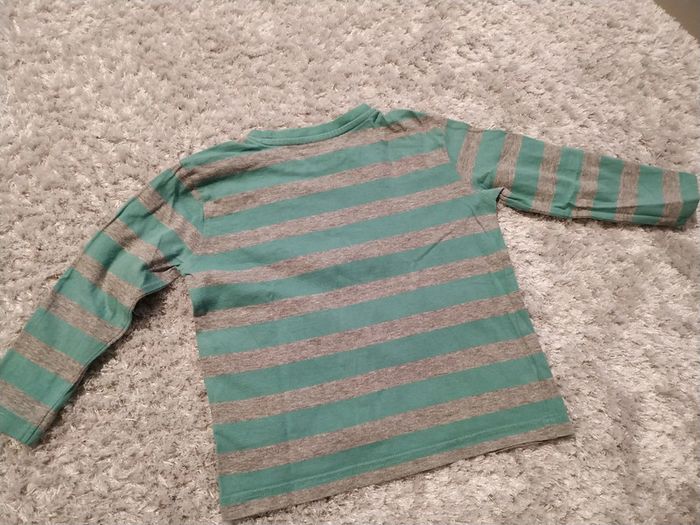 2 T-shirts Manches longues Vertbaudet 4 ans - photo numéro 2