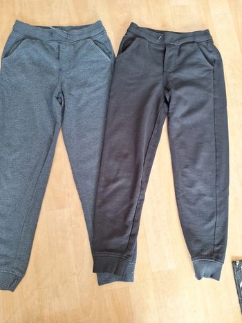 Lot de 2 jogging taille 10 ans