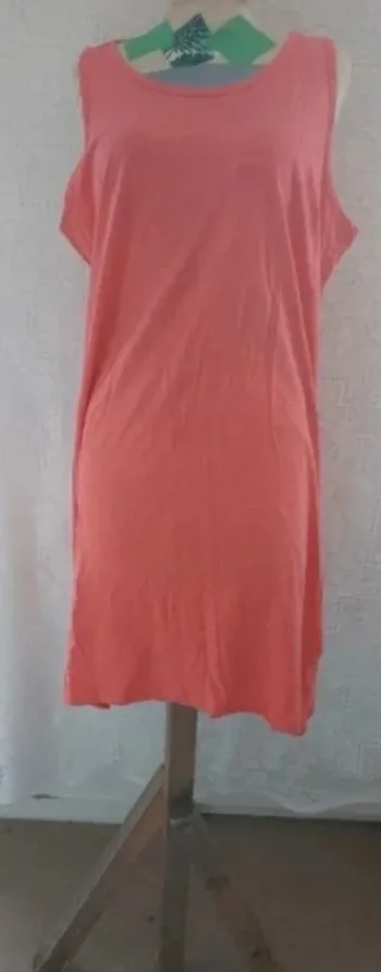 Robe corail fluide- légère et idéale pour l'été, neuve, taille XXL
