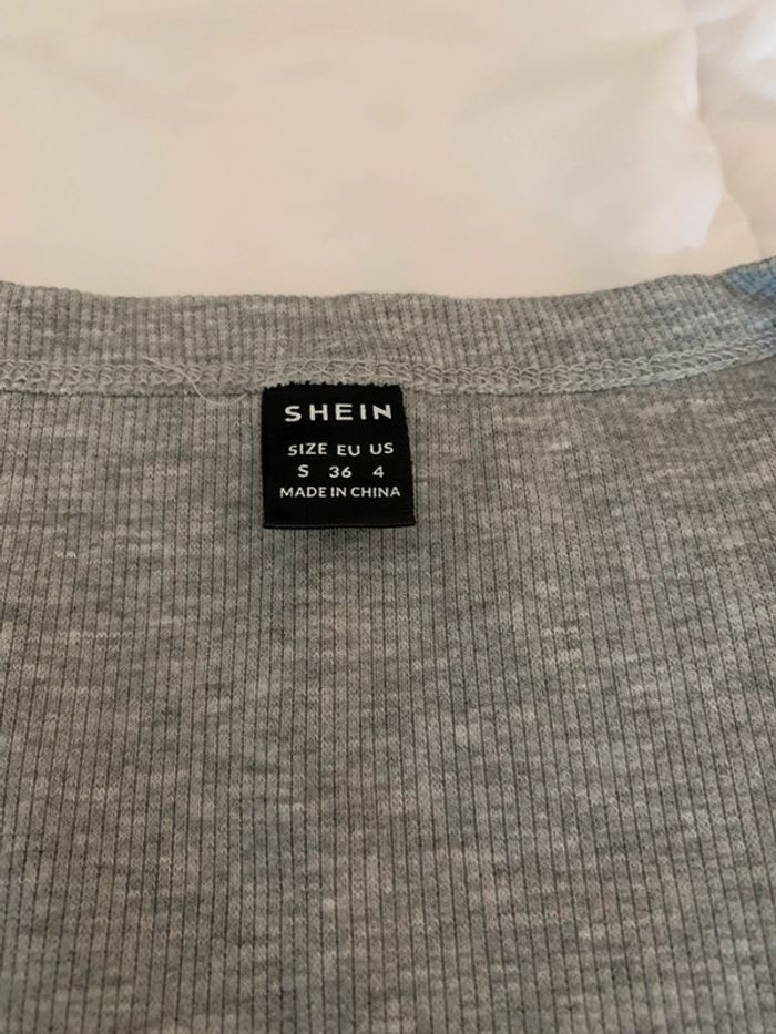 Haut court Shein - photo numéro 2