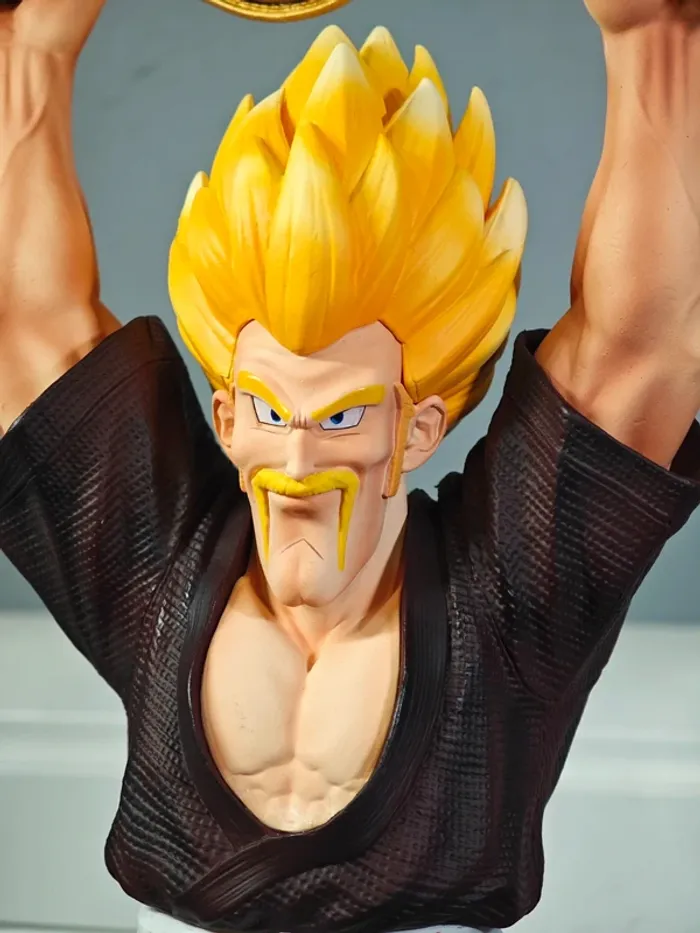 Figurine Dragon Ball : Mr Satan Dream SSJ 32cm neuve sans boîte - photo numéro 7