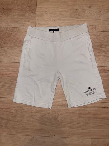 Tommy Hilfiger kids white shorts / Taille 152