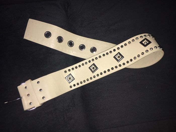 Superbe ceinture cloutée large beige - photo numéro 3