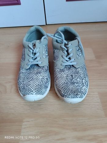 Baskets grises Damart p.37