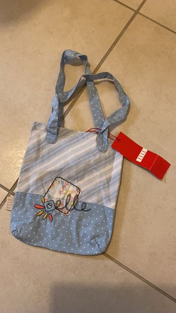 Petit sac en coton ELLE brodé neuf . Bleu ciel